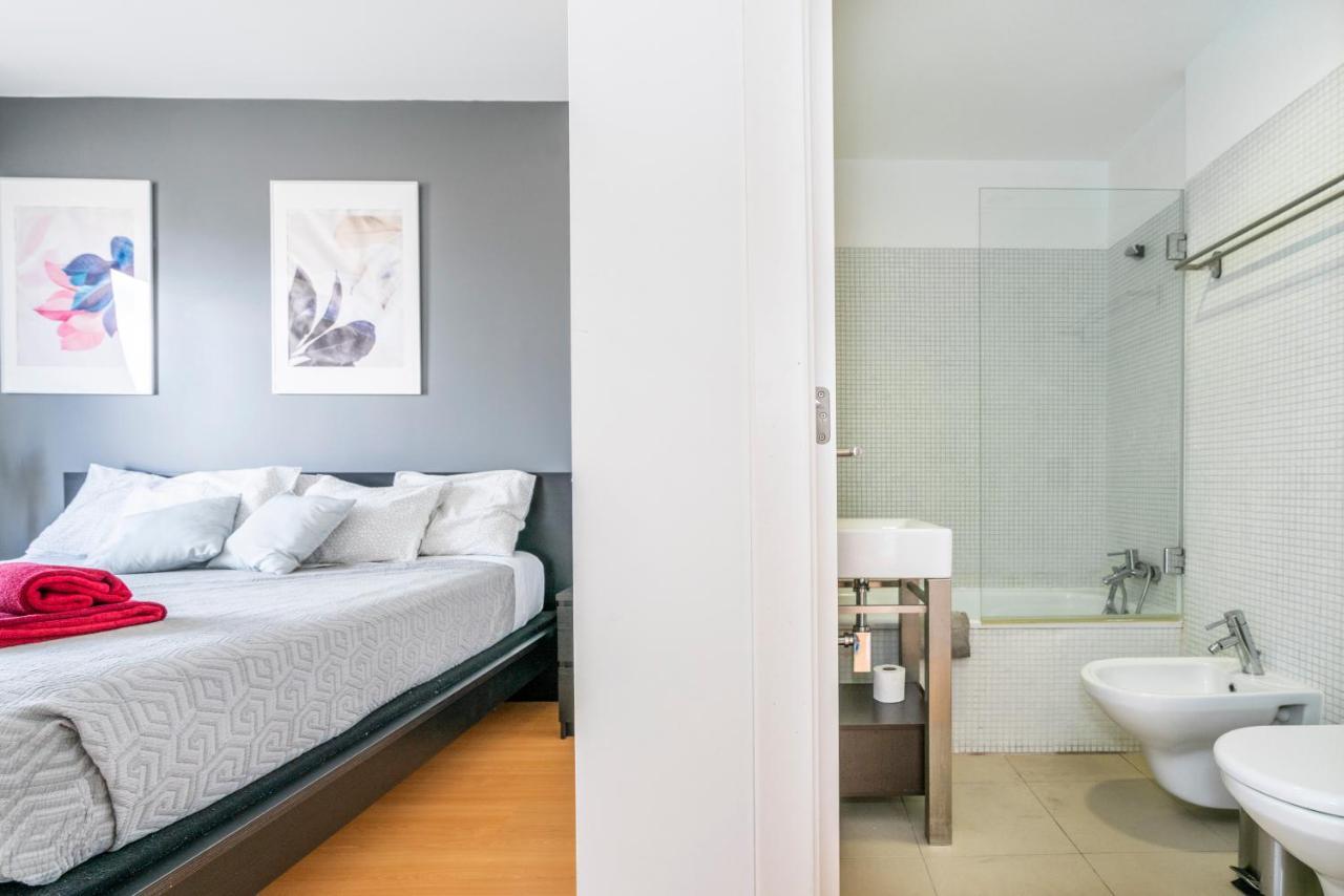 Bright & Spacious 2 Bed Flat 2 Bath W Garage In Lagos Marina エクステリア 写真