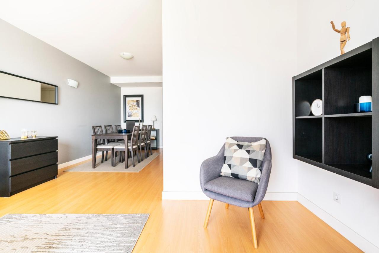 Bright & Spacious 2 Bed Flat 2 Bath W Garage In Lagos Marina エクステリア 写真