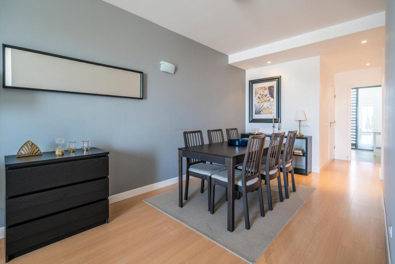 Bright & Spacious 2 Bed Flat 2 Bath W Garage In Lagos Marina エクステリア 写真